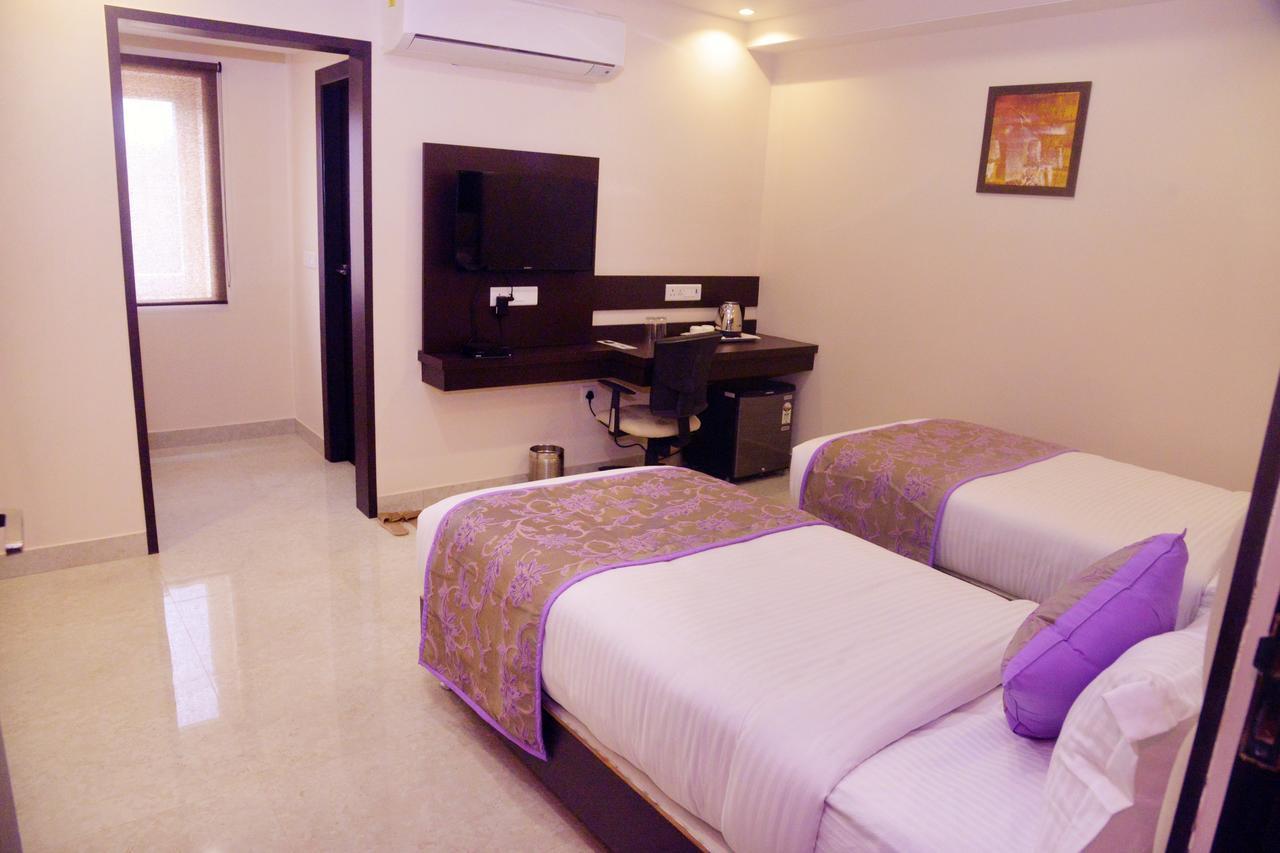 Hotel Shree Kanha Residency Allāhābād Junction Kültér fotó