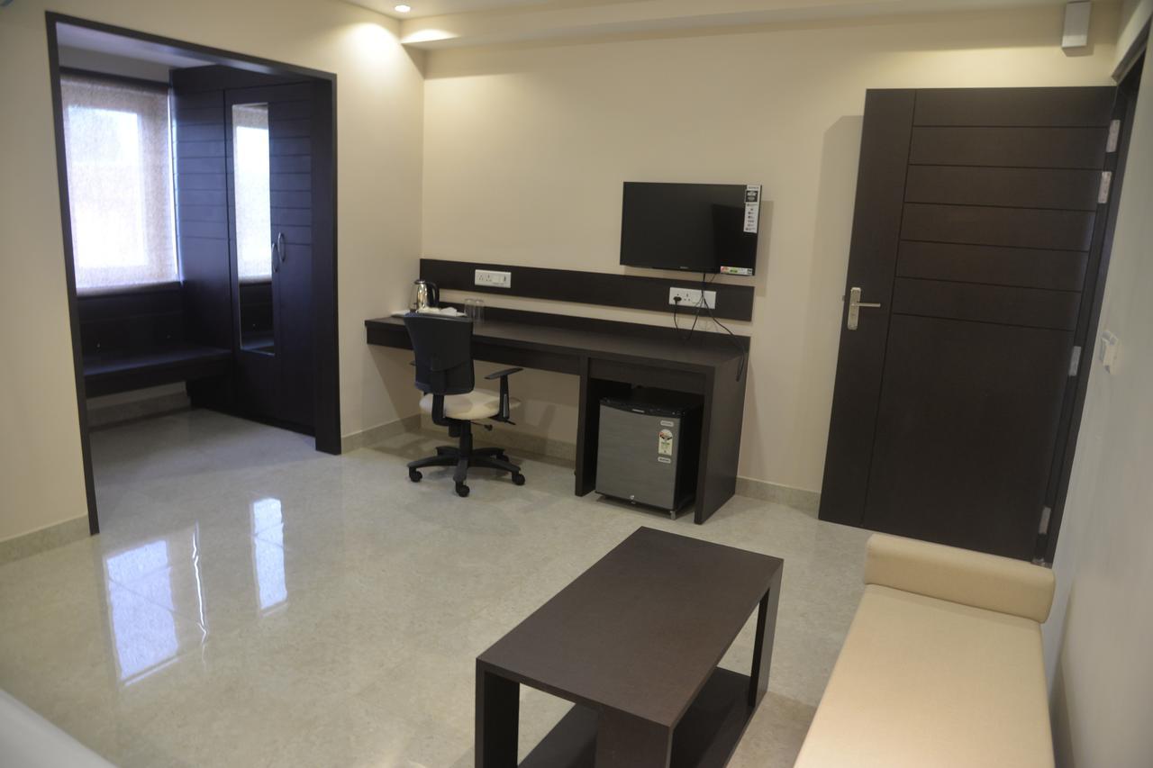 Hotel Shree Kanha Residency Allāhābād Junction Kültér fotó