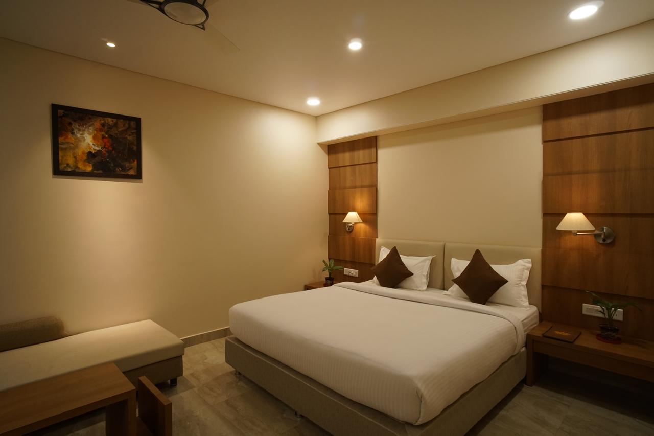 Hotel Shree Kanha Residency Allāhābād Junction Kültér fotó