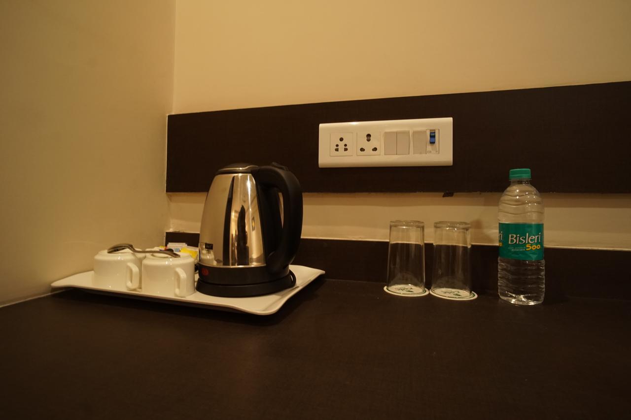Hotel Shree Kanha Residency Allāhābād Junction Kültér fotó