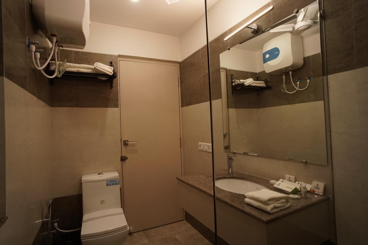 Hotel Shree Kanha Residency Allāhābād Junction Kültér fotó